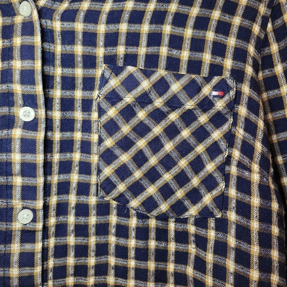 Tommy Hilfiger Plaid Button Down Shirt with Metallic Threads Size Large - Picture 3 of 5